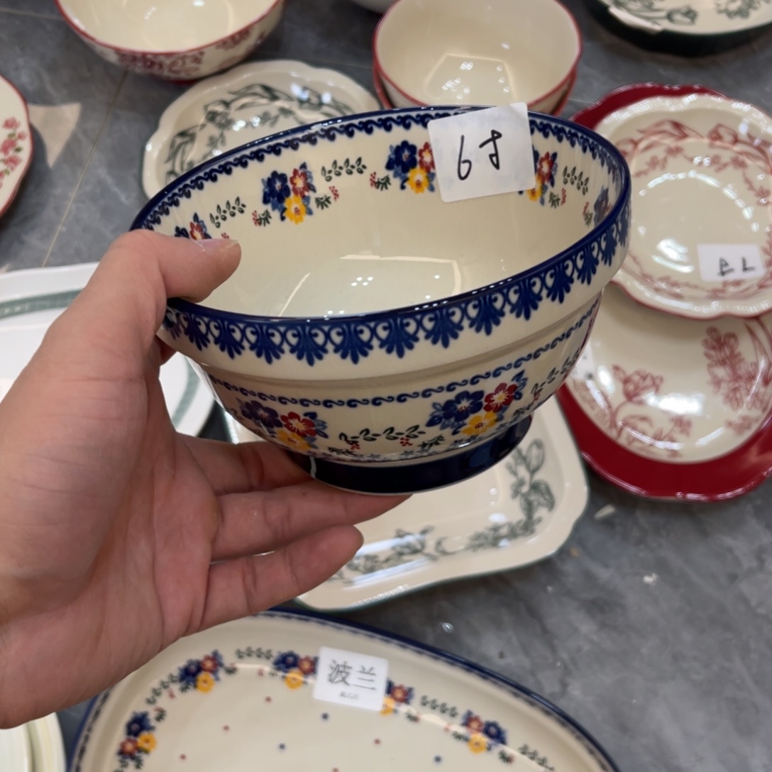 陶瓷微瑕餐具介意勿拍，满18飞！