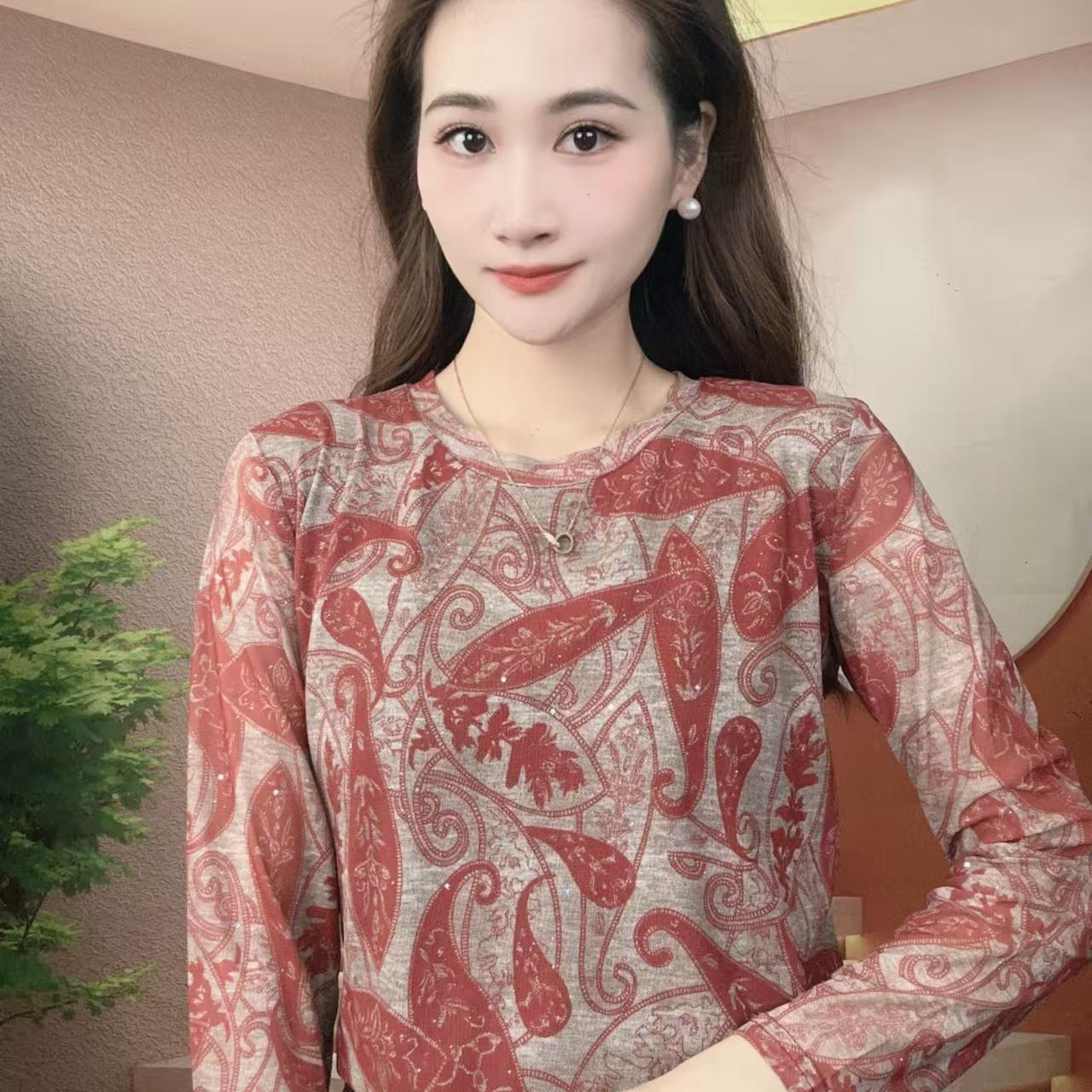 2025秋冬新款长袖圆领肌肤纱时尚显瘦印花T恤上衣A528