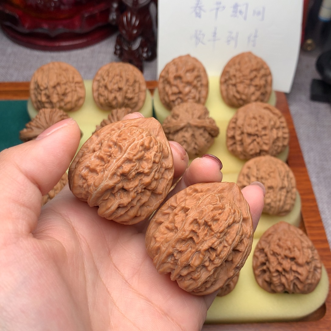 文玩核桃把件赤龙鸡心38