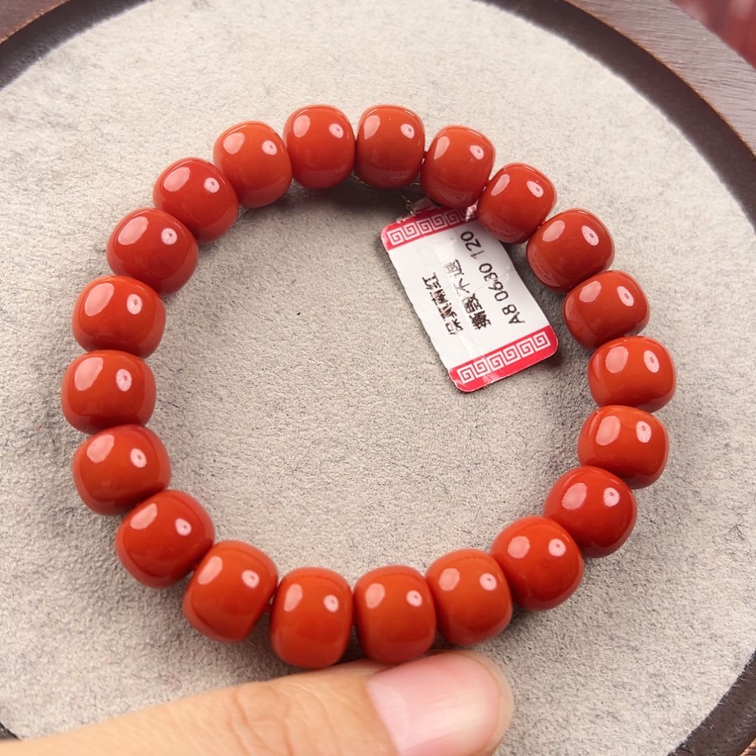 南红玛瑙手串未镶嵌