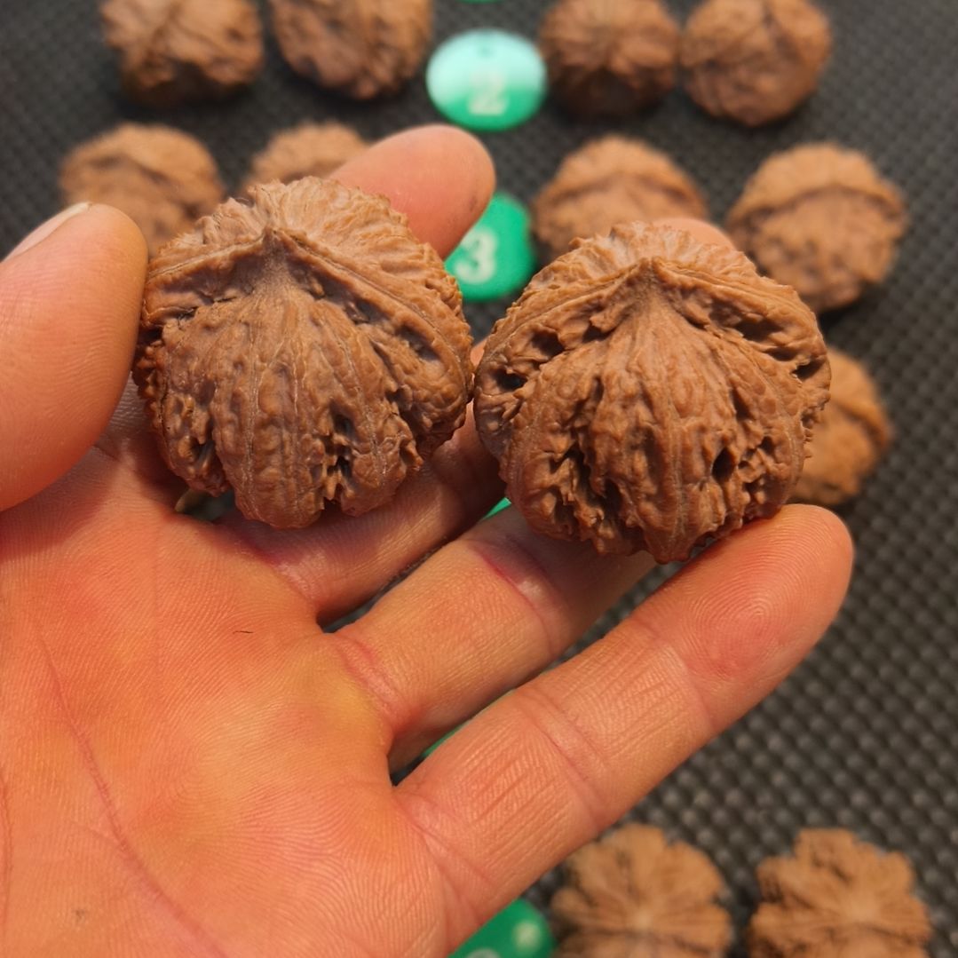 九***了文玩核桃吊坠灯笼元宝文玩核桃