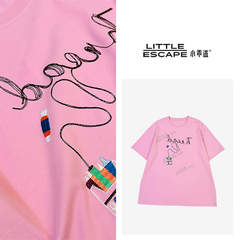 小乖逃D休闲粉色T恤字母铅笔T恤图案圆领短袖上衣休闲M8656