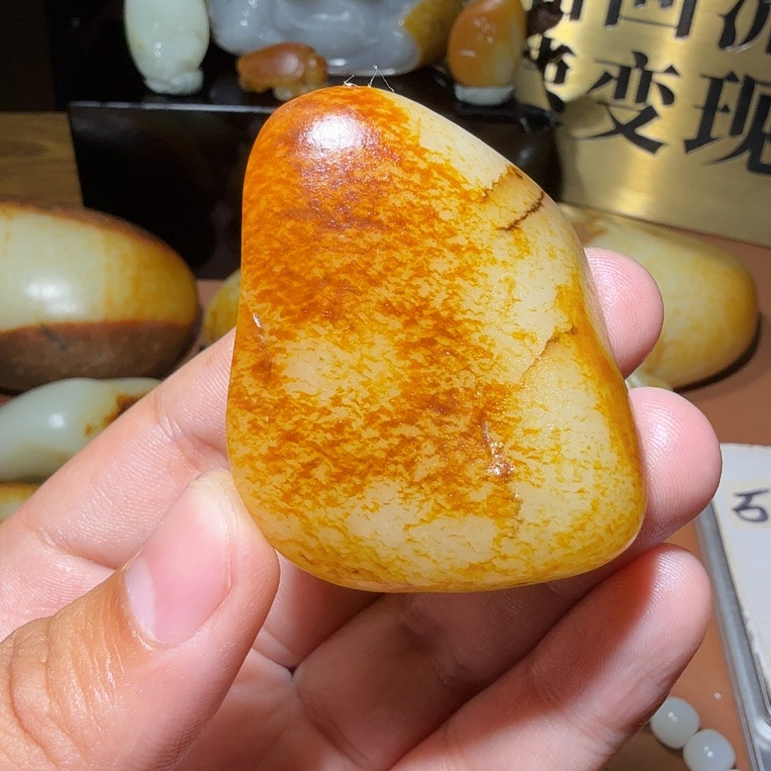 大***啡和田玉未镶嵌颈饰