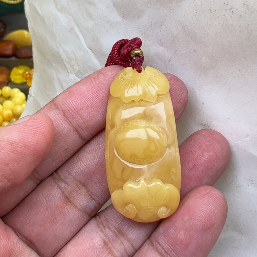 【闪购商品】琥珀裸石未镶嵌8克