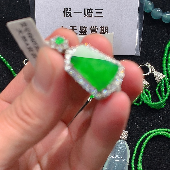 翡翠手链未镶嵌，，，