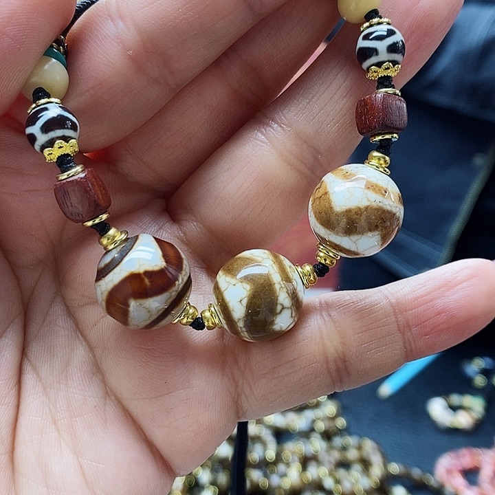 玛瑙/玉髓颈饰合金