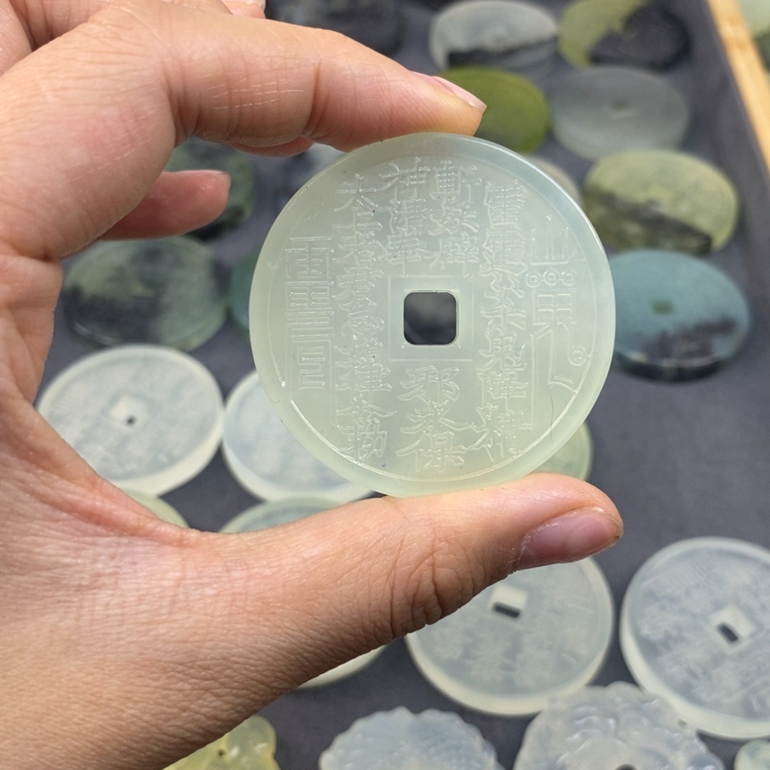 蛇纹石玉颈饰未镶嵌小****荐29