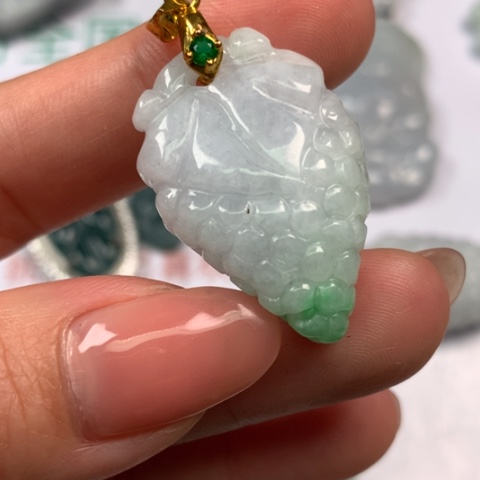 翡翠颈饰未镶嵌翡翠