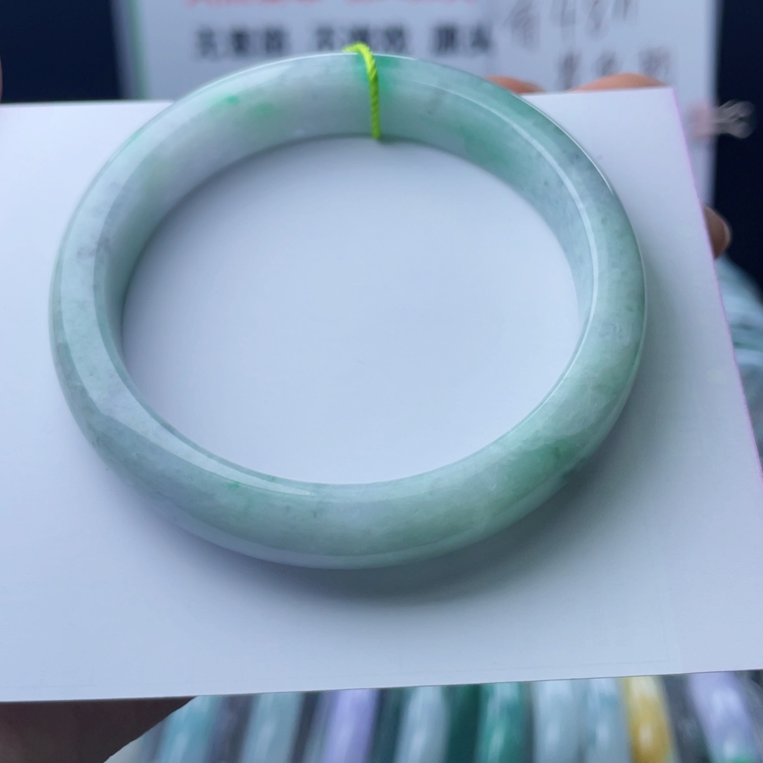 翡翠未镶嵌手镯61