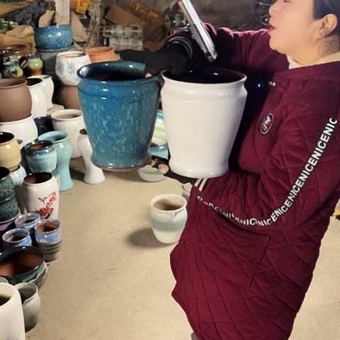 口18高23瑕疵盆子。