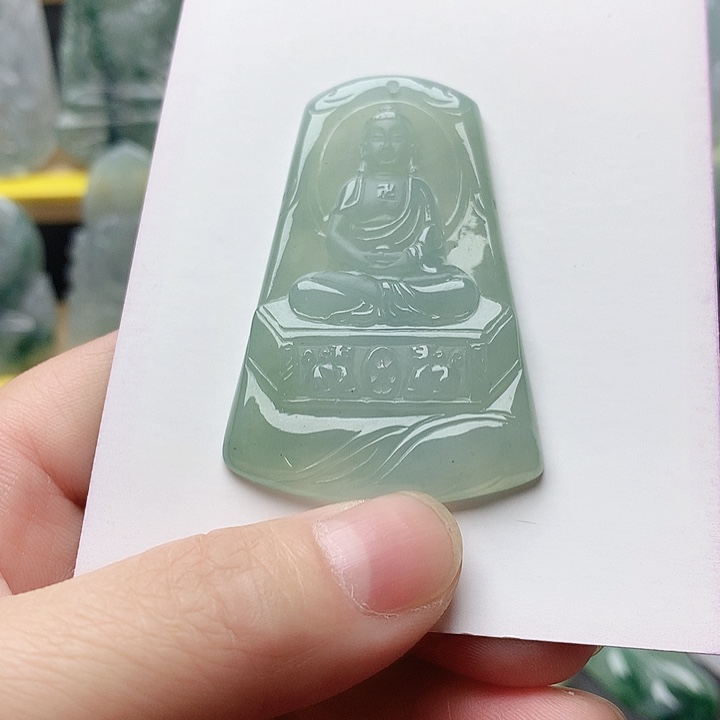 翡翠未镶嵌吊坠(不含链)大日如来