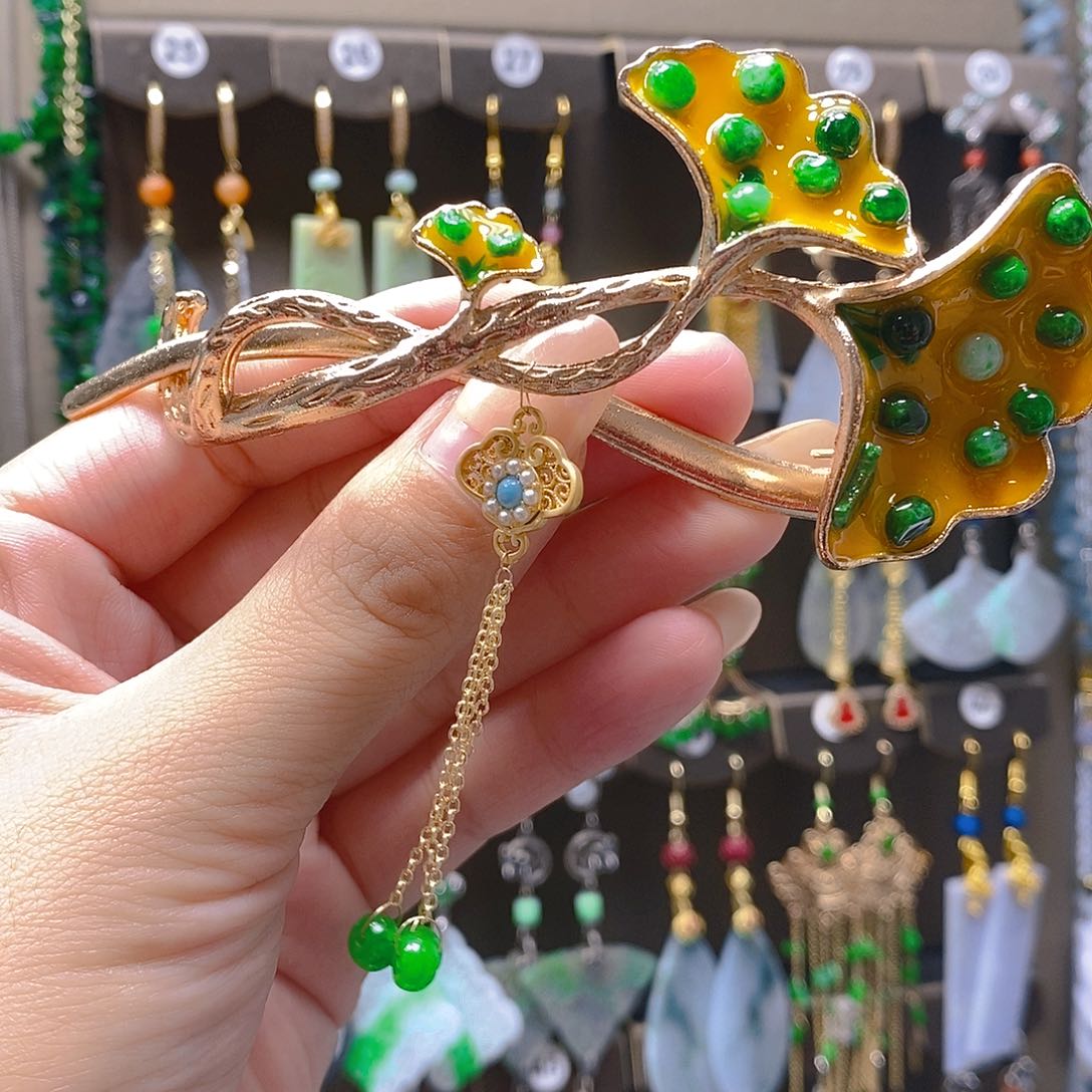 颈饰未镶嵌翡翠翡翠