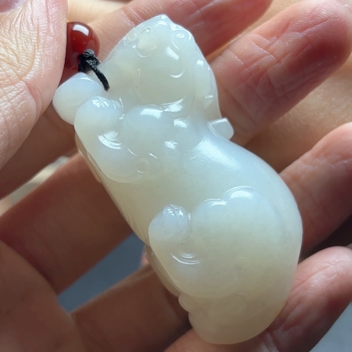 和田玉挂件未镶嵌尼**沃