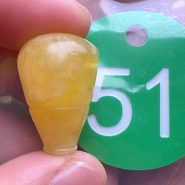 未镶嵌蜜蜡裸石15.2皮点