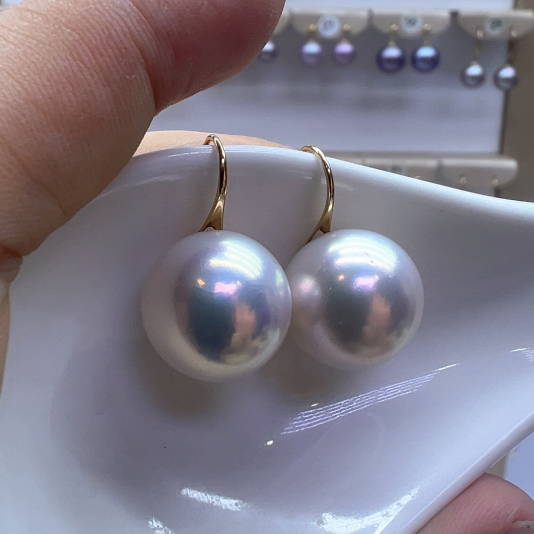 18K金镶嵌淡水珍珠耳饰