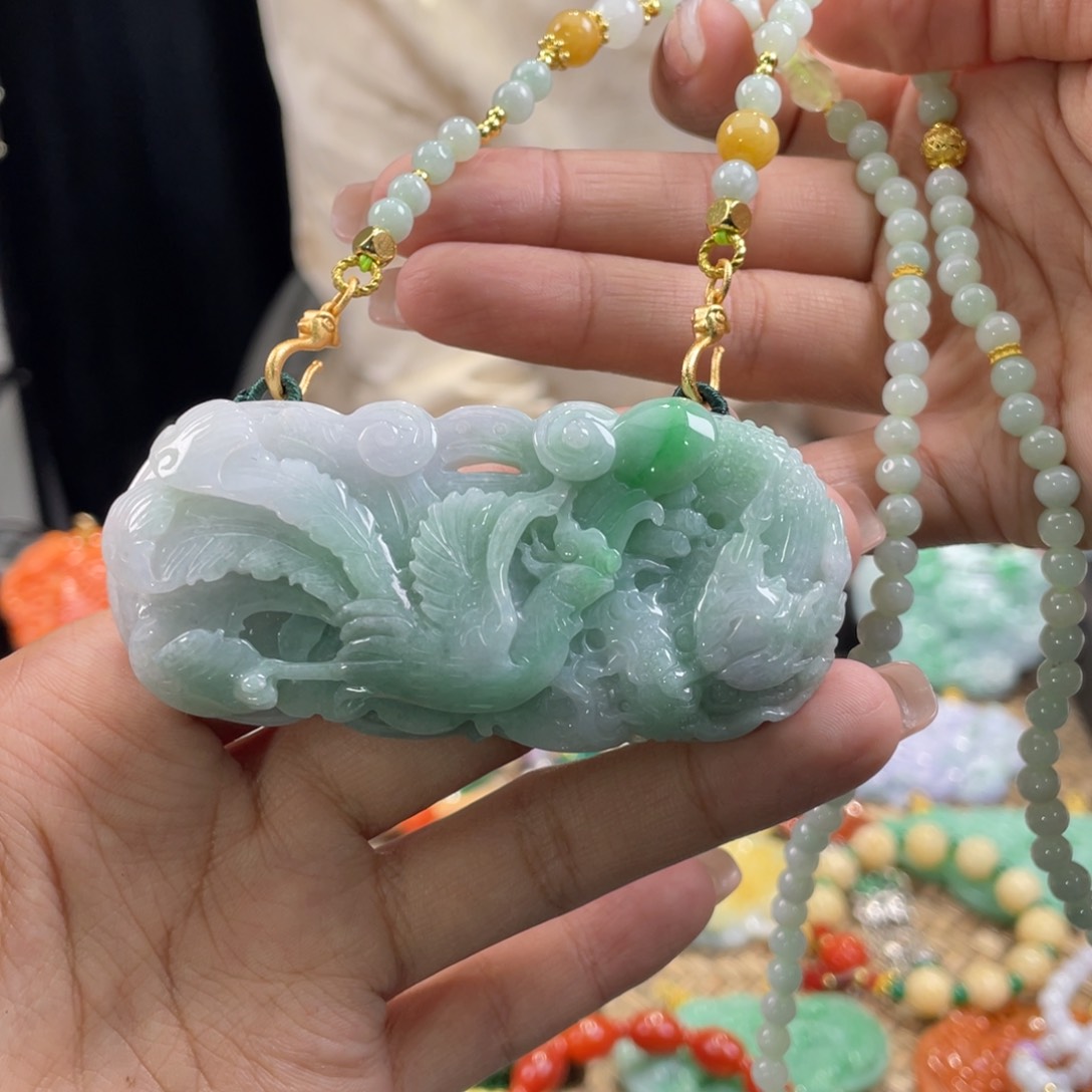 翡翠颈饰未镶嵌代编织