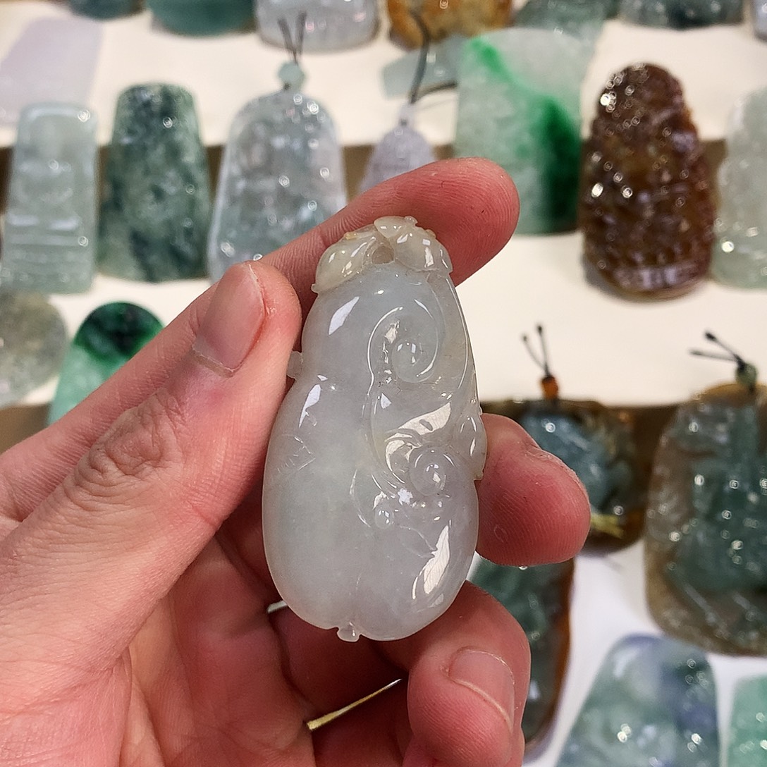 定制翡翠未镶嵌翡翠