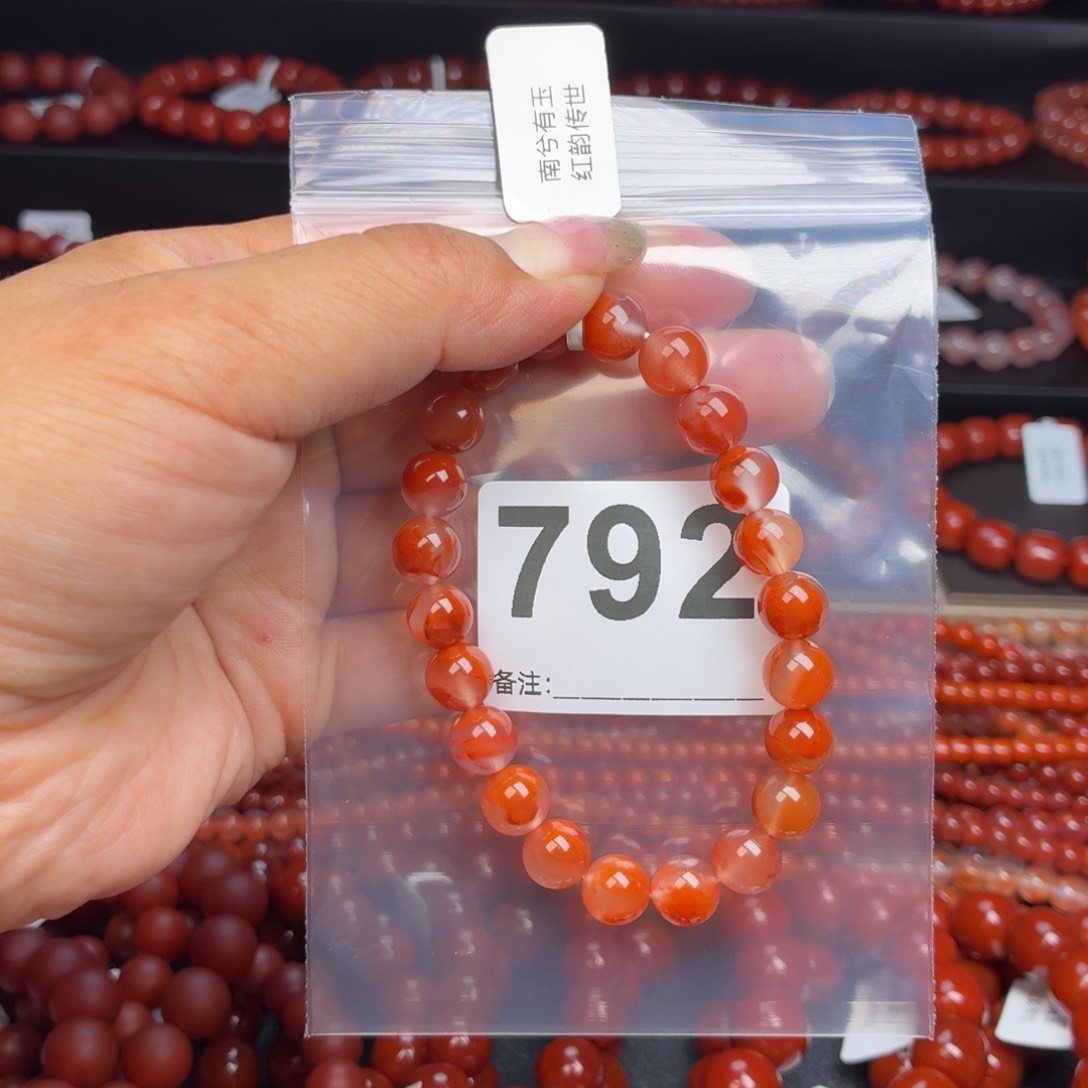 步***风南红玛瑙手串未镶嵌