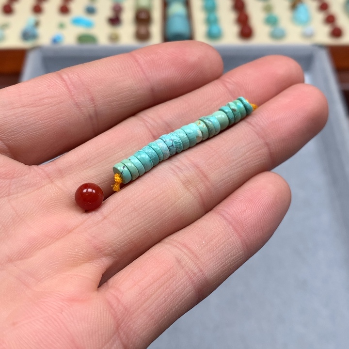 南红玛瑙配饰未镶嵌