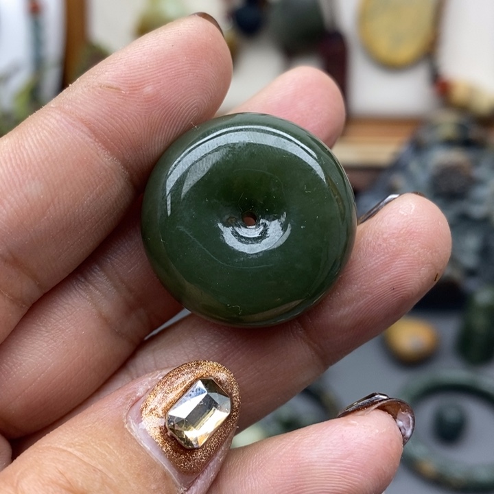 岫岩老玉（透闪石质玉）挂件未镶嵌