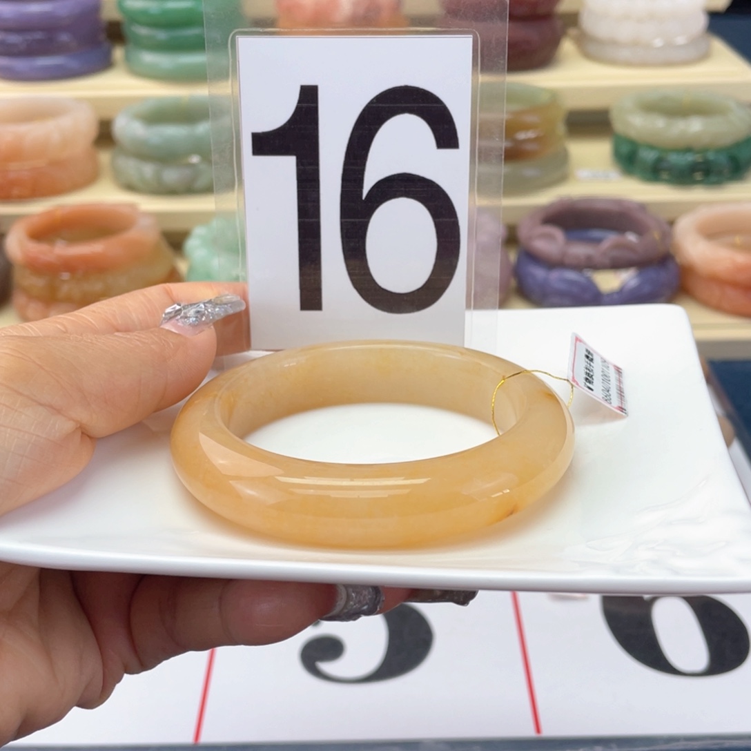 石英质玉未镶嵌手镯58.7