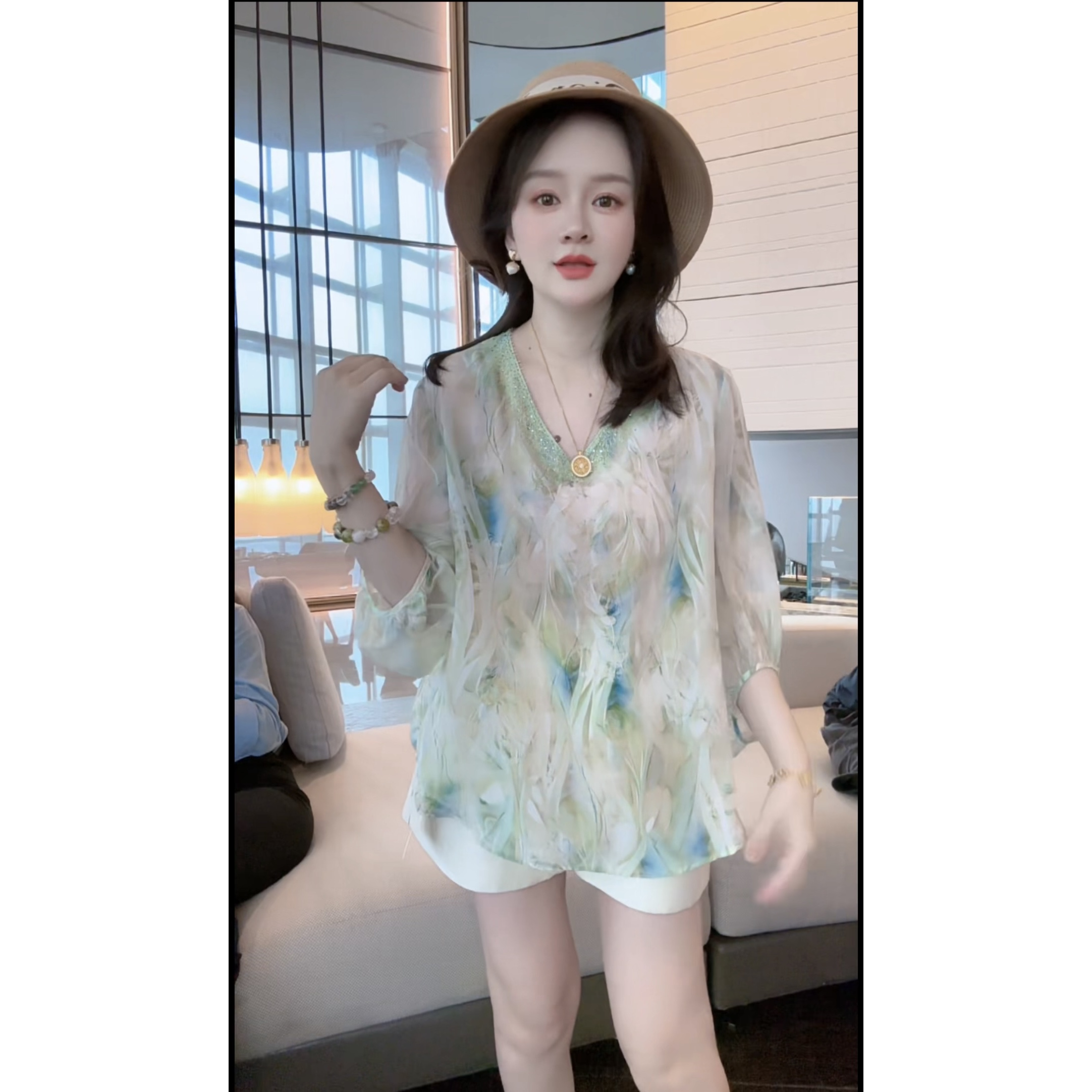 【丝芙玉禄】（F911）100%真丝双绉创意印花洋气宽松桑蚕丝t恤上衣