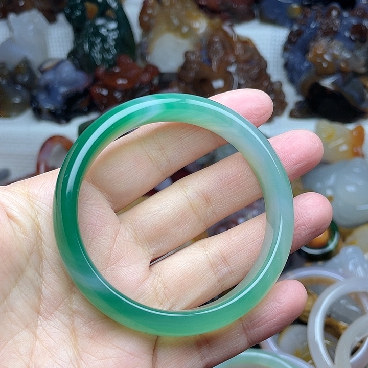 玛瑙/玉髓饰品未镶嵌已*置