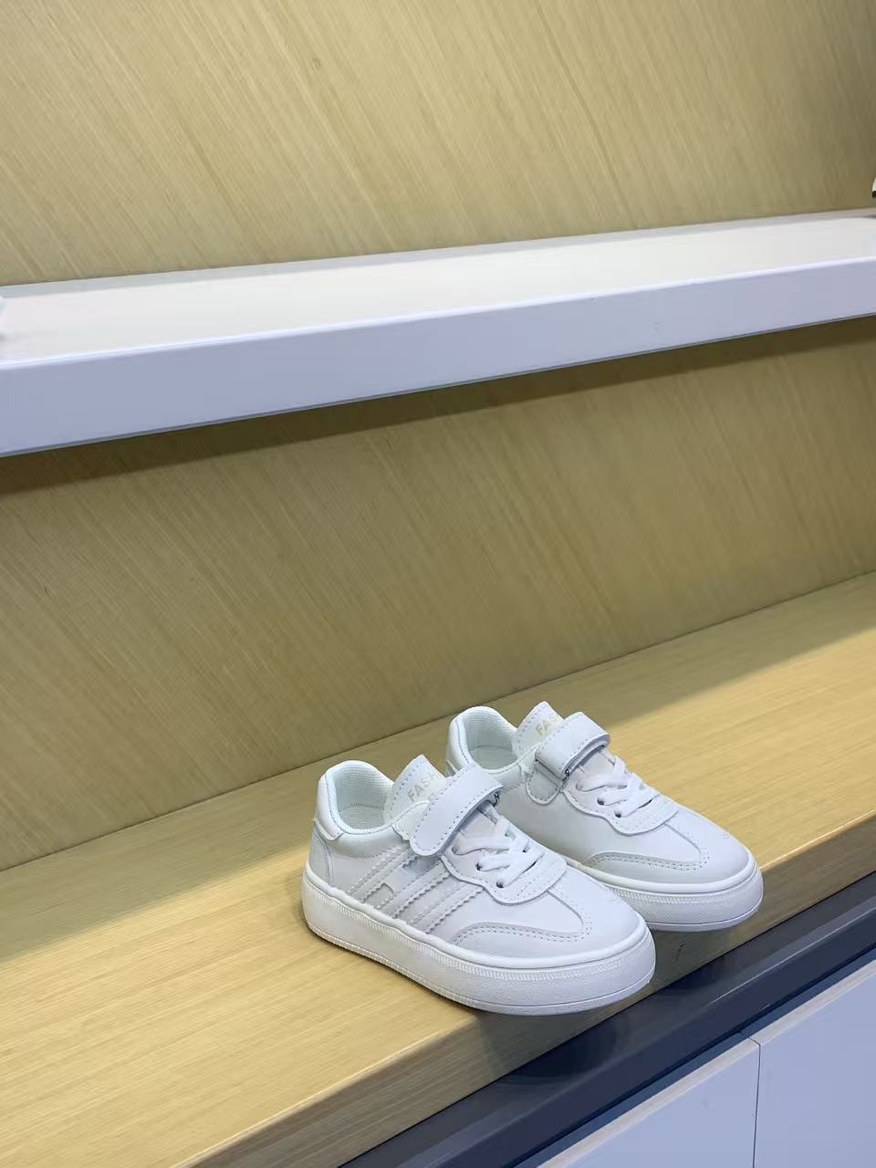 C001-C199卡通风女板鞋低帮男鞋子休闲鞋休闲风经典运动鞋百搭