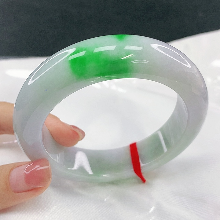 翡翠未镶嵌手镯圈57.5，0A012