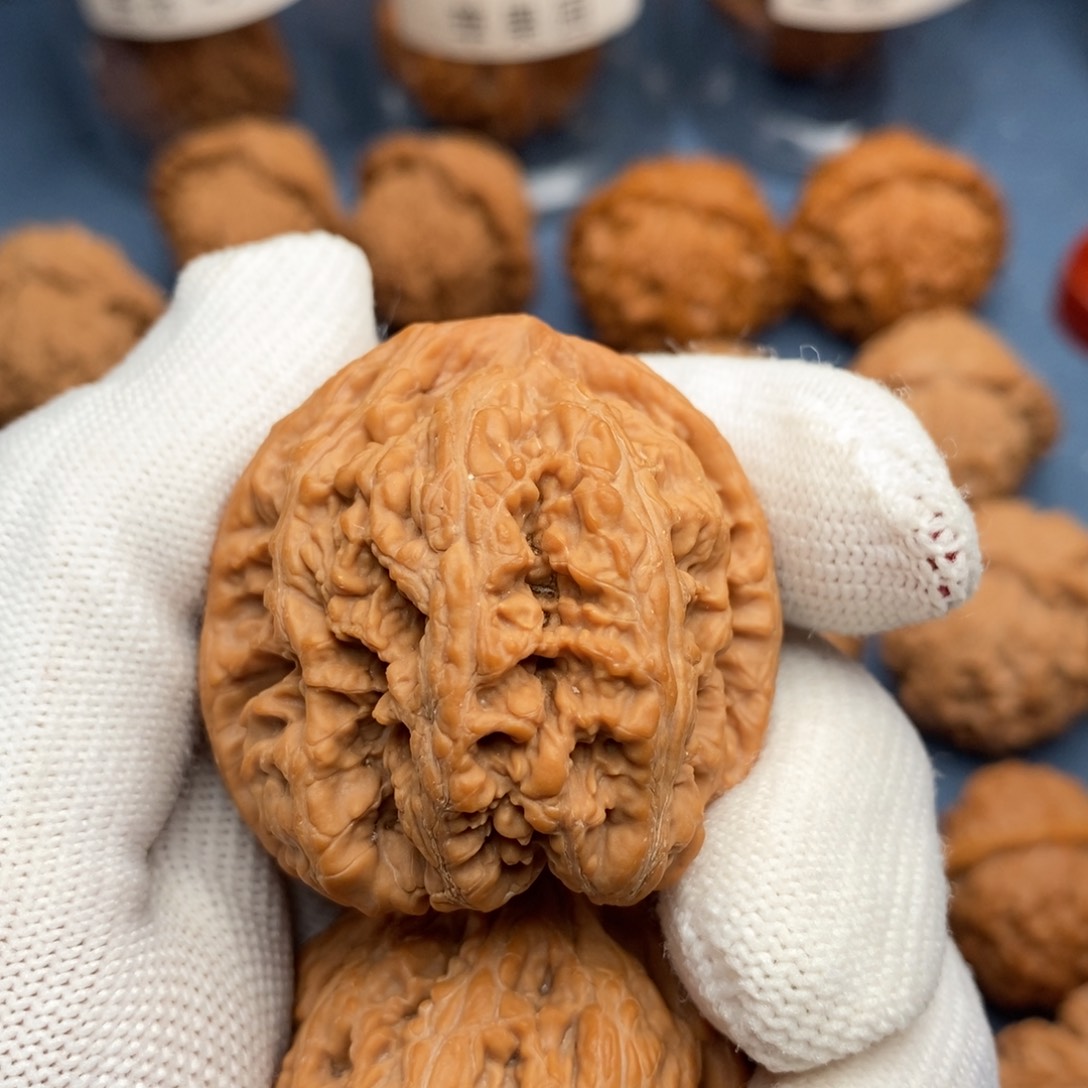 文玩核桃把件全品粗筋