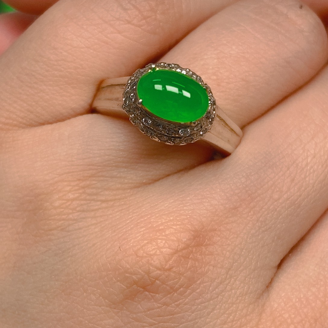 翡翠未镶嵌戒指小*妹翡翠