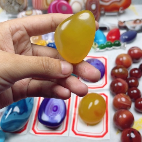 玛瑙/玉髓耳钉合金