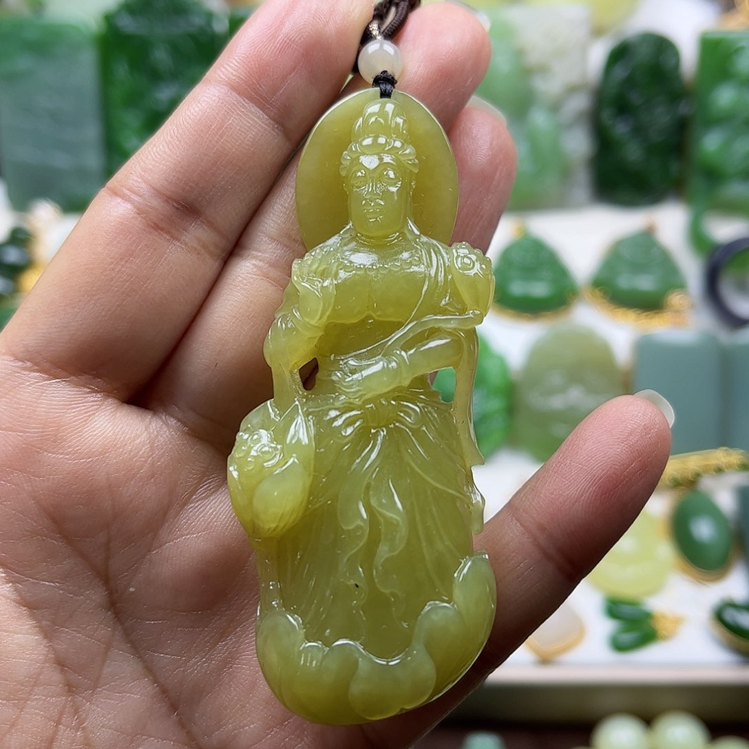 和田玉吊坠未镶嵌