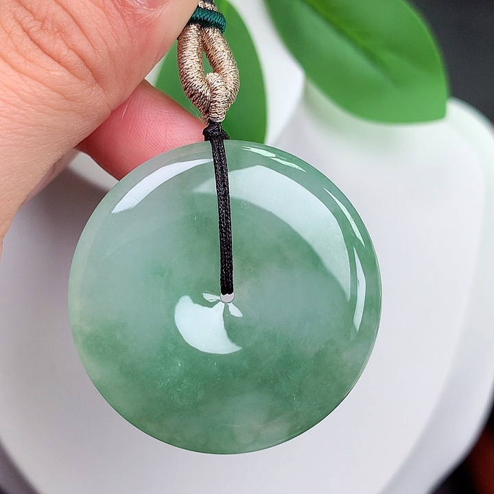 颈饰未镶嵌翡翠平安扣 39x5.8mm