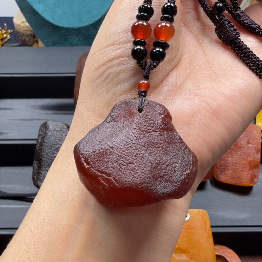 琥珀吊坠(赠链)未镶嵌