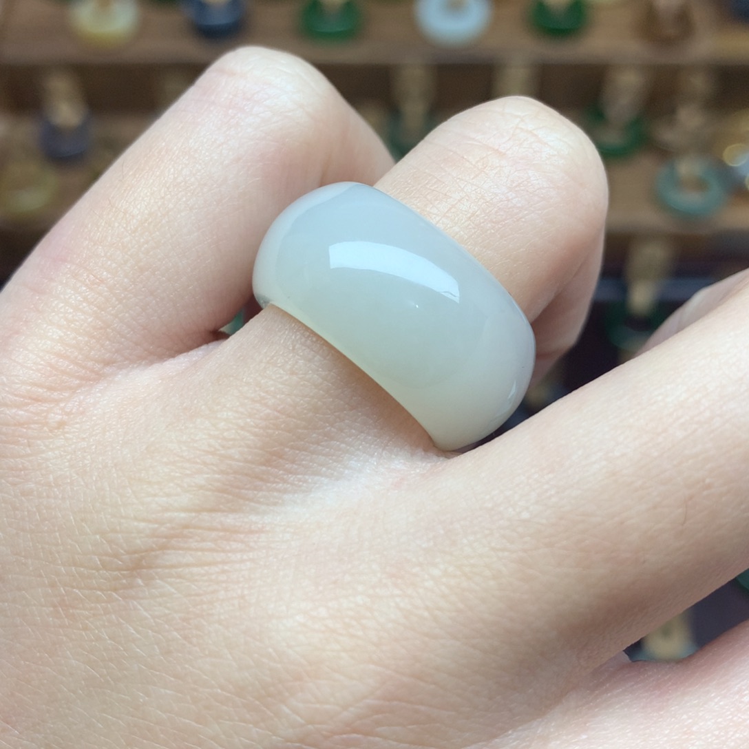 和田玉戒指未镶嵌