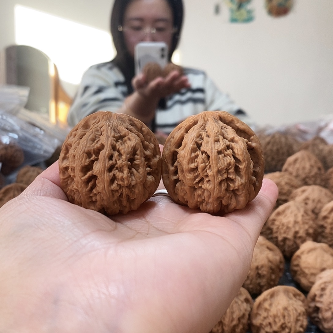 吊坠桃核粗筋41修