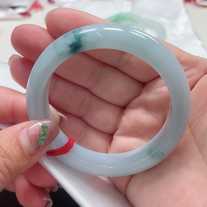 翡翠手镯未镶嵌缅甸翡翠手镯56圈