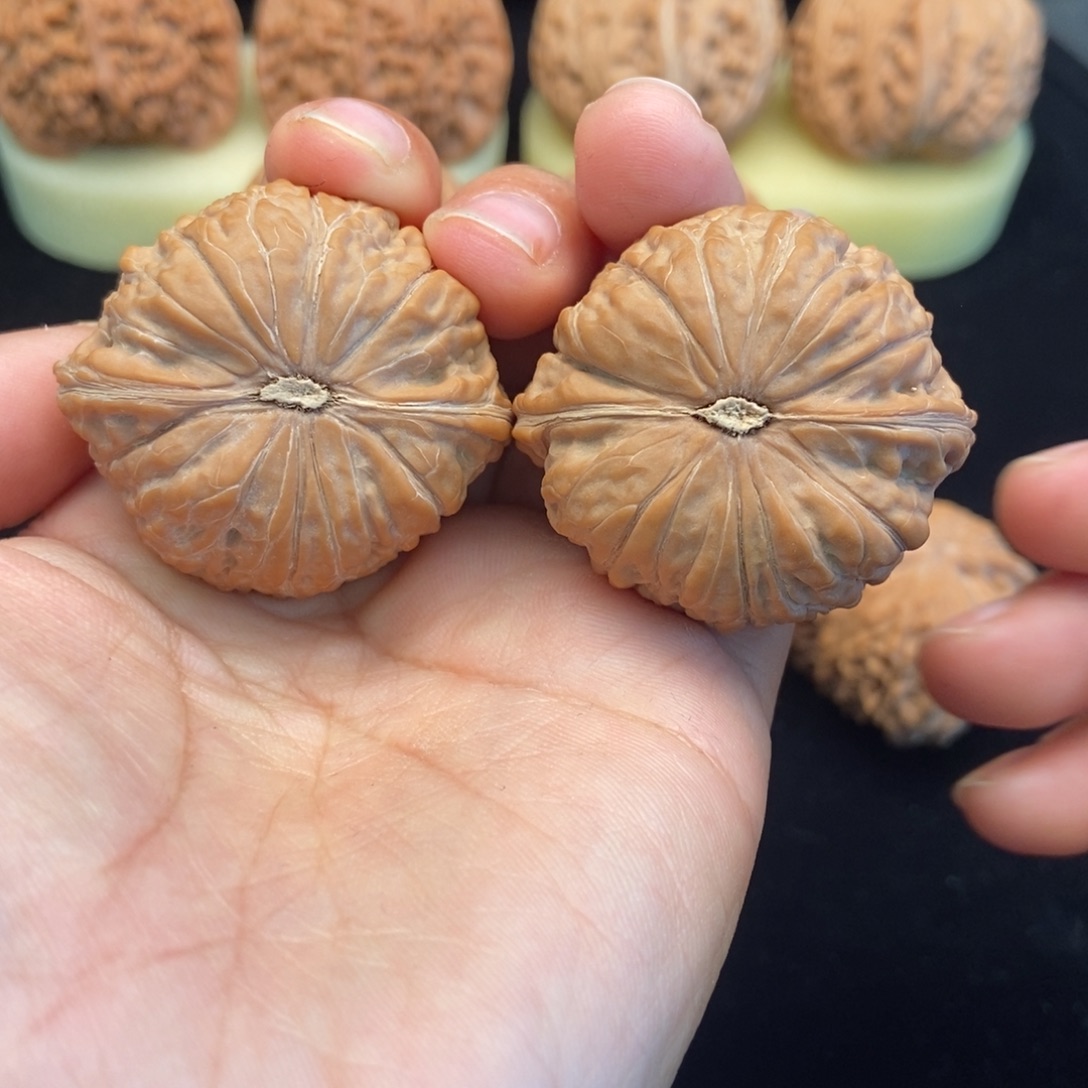 吊坠文玩核桃39平底锅