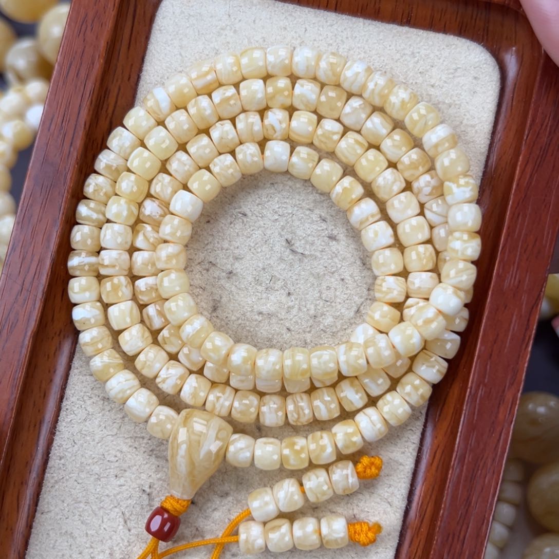 琥珀手链未镶嵌20.28虎皮