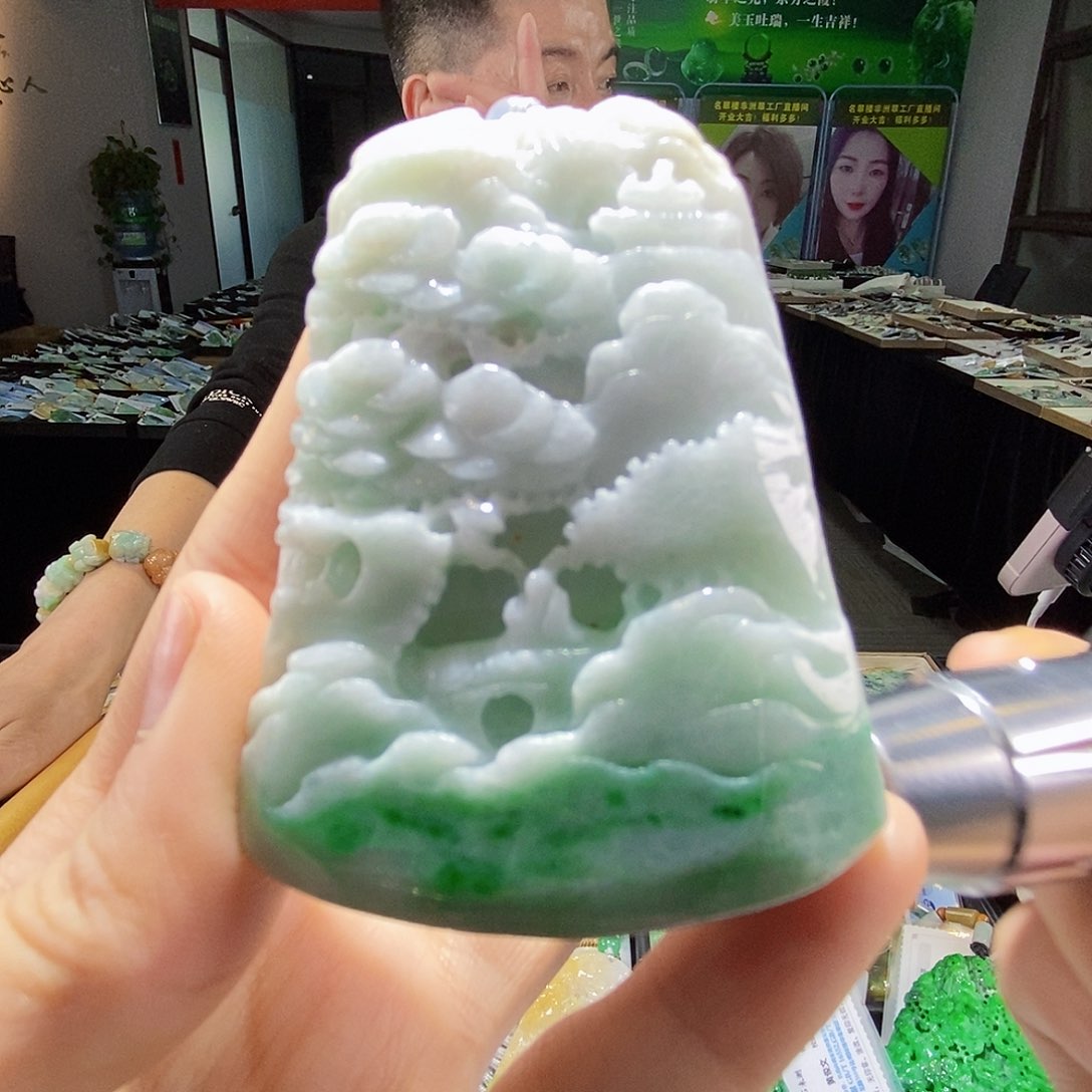 颈饰未镶嵌翡翠翡翠