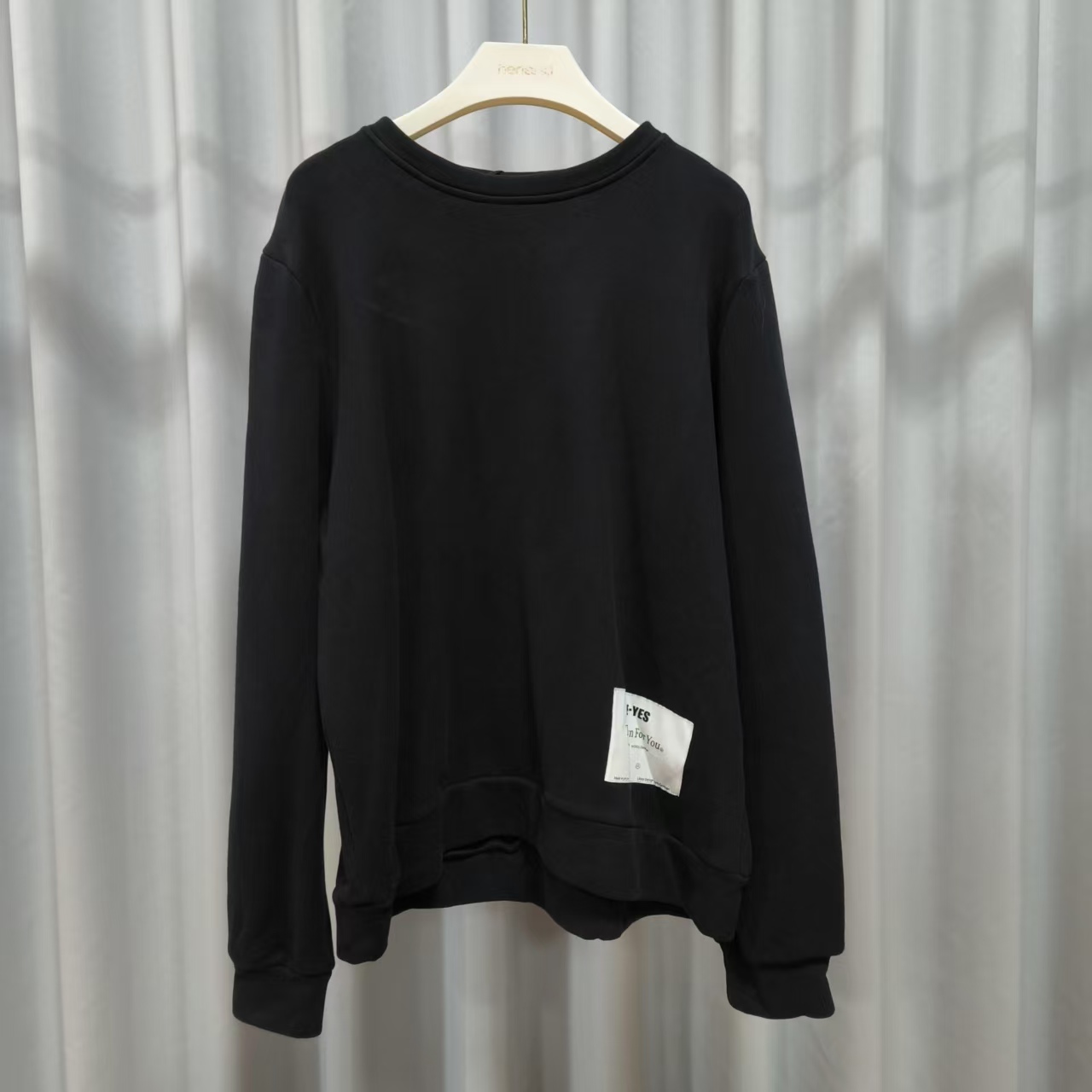 尚系列  Z1262-2  女装时尚春秋宽松套头圆领卫衣黑色FWO6Y90