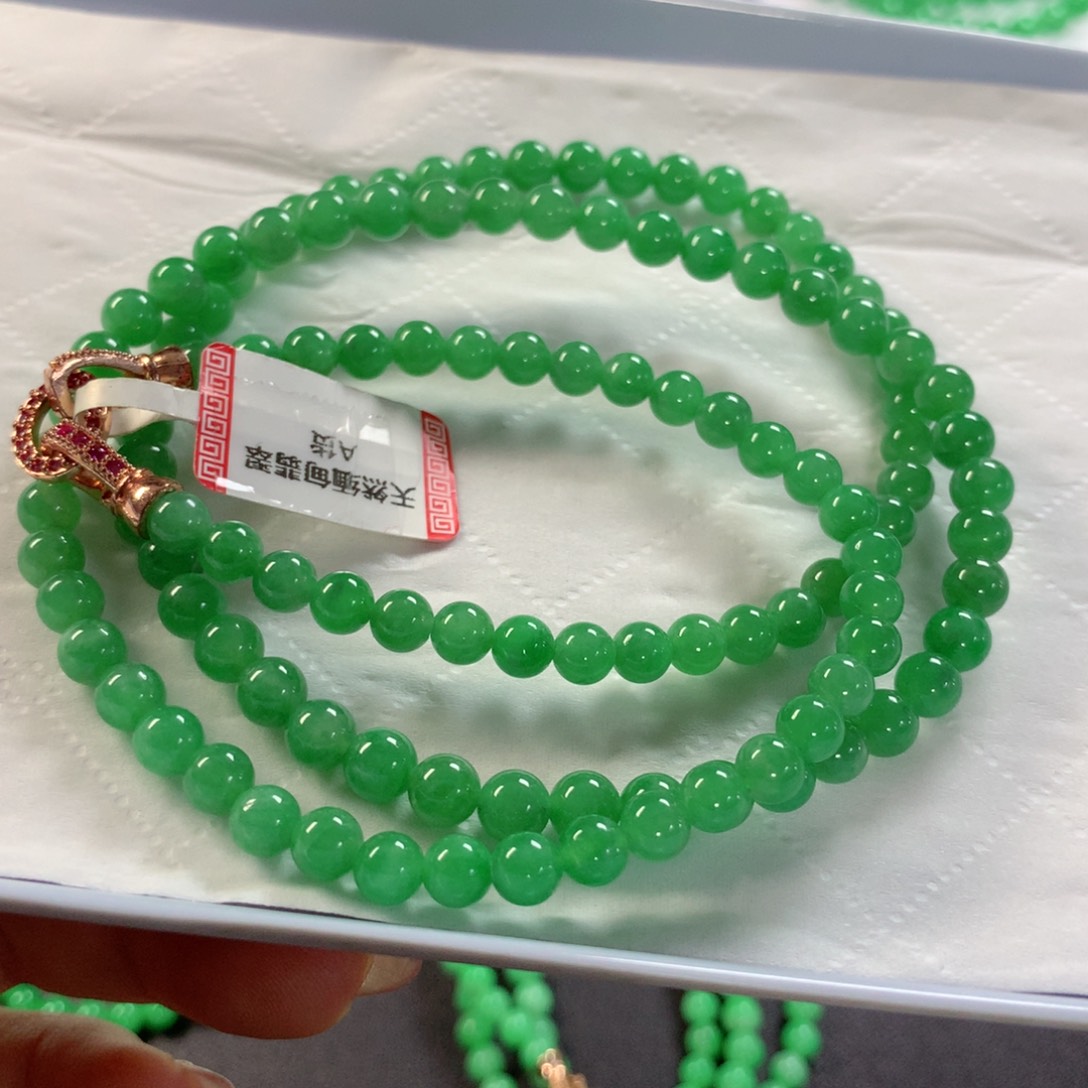 翡翠未镶嵌颈饰项链