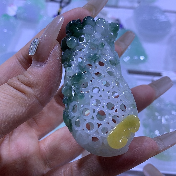 翡翠未镶嵌颈饰天然翡翠Ａ货吊坠