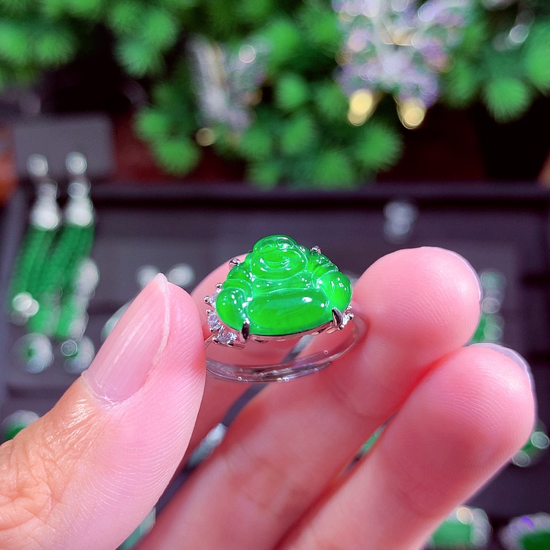 颈饰未镶嵌翡翠天然