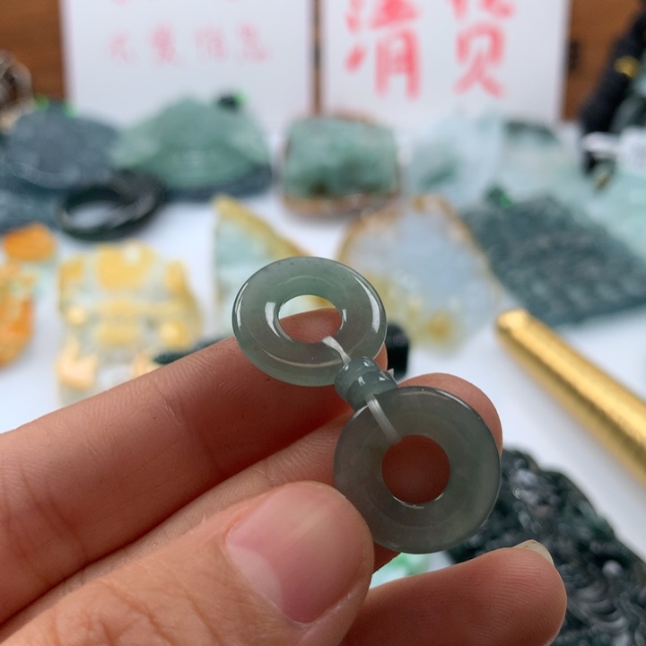 翡翠颈饰未镶嵌保真天然A货翡翠