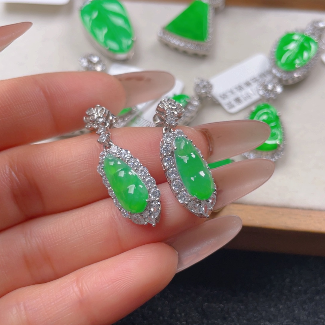 翡翠耳饰银S925镶嵌翡翠