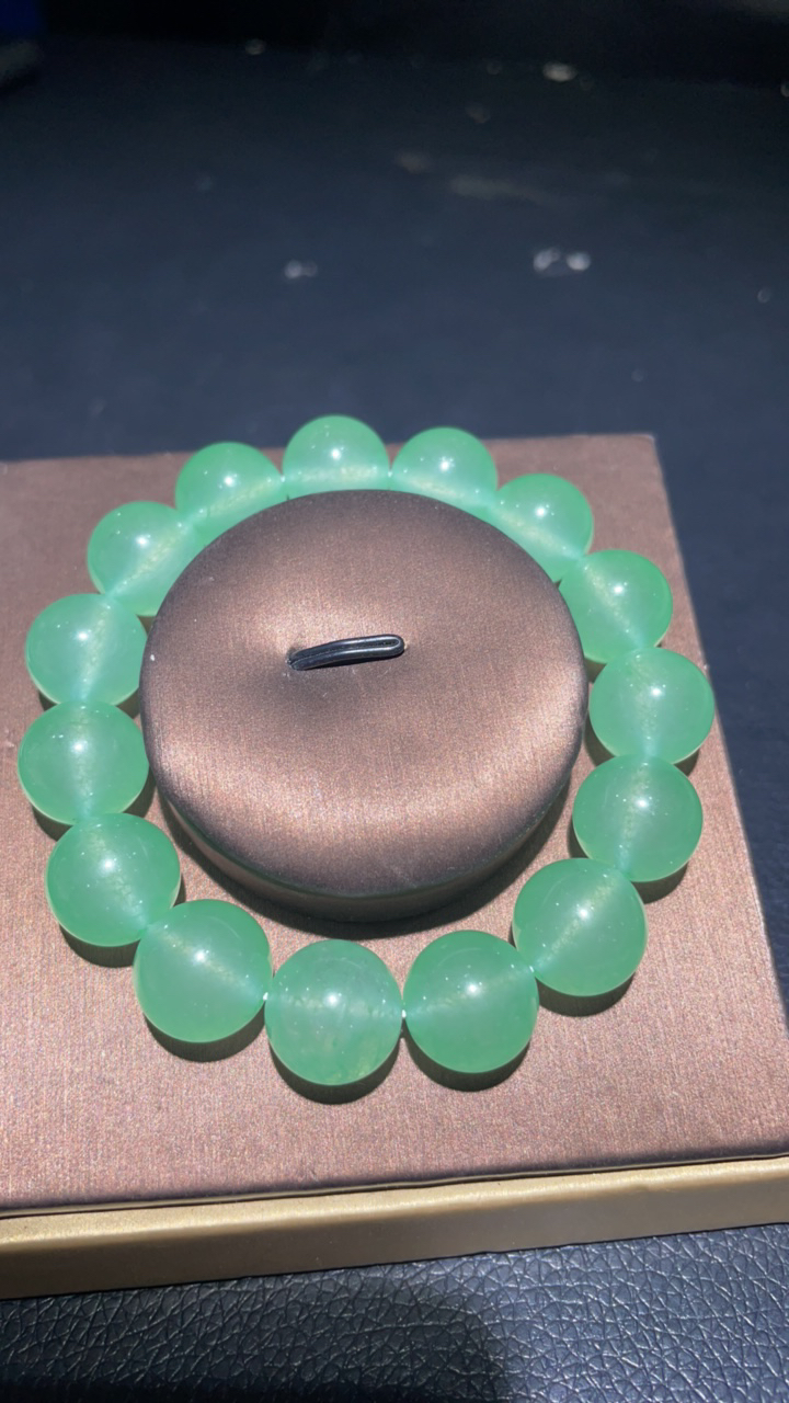 53  卡14冰绿手链