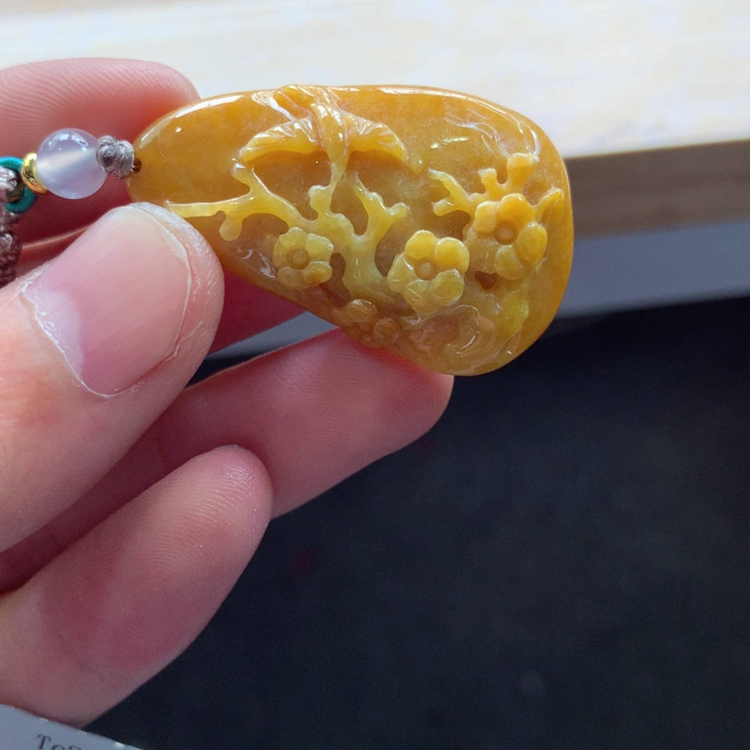 翡翠颈饰未镶嵌吊坠