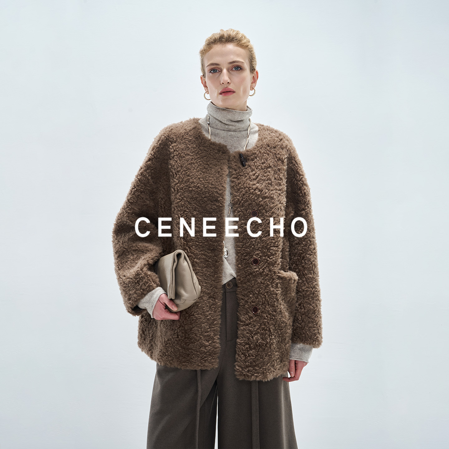 CENEECHO【SUSU系列】绵羊毛牛角扣外套女加厚羊羔毛上衣高级J011